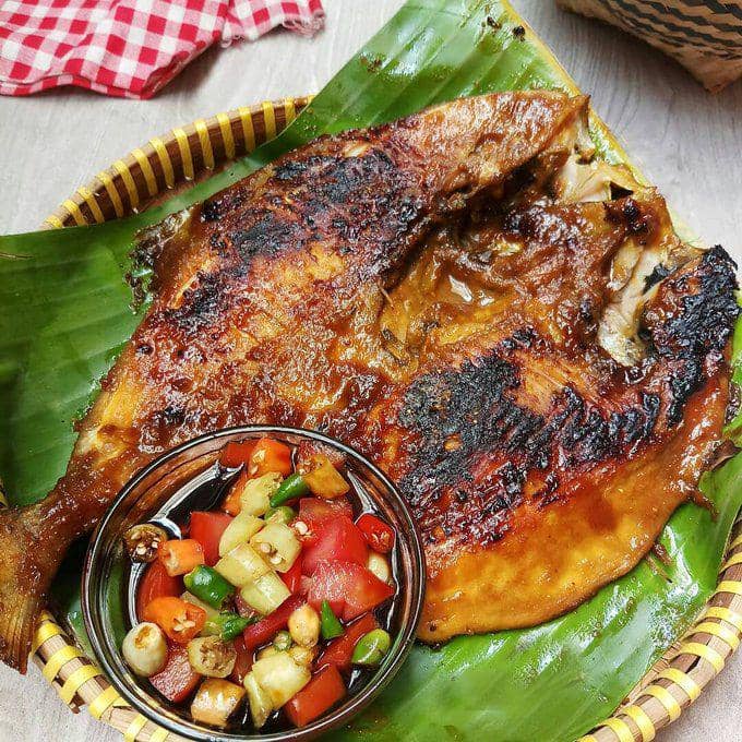 Pojok Ratna: Warm Meals at the Heart of Lombok, Cilacap